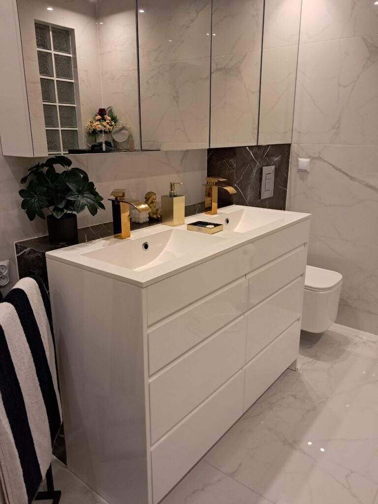 łazienka meble łazienkowe szafki wizualizacja lustro 